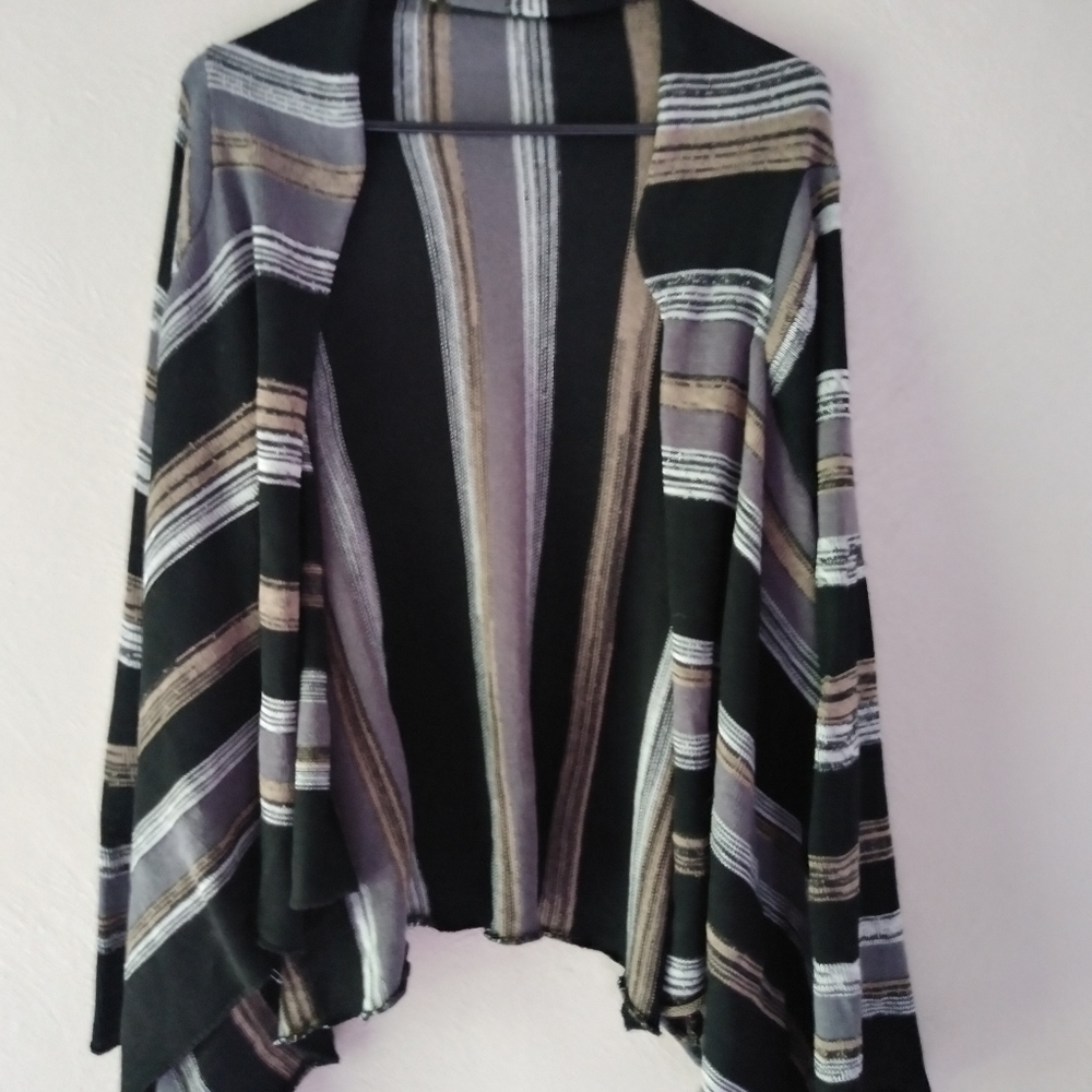 Knitted bell sleeve cardigan